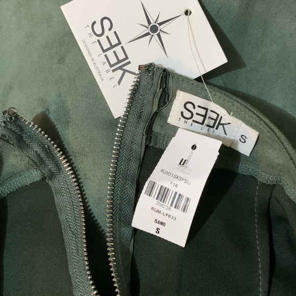 SEEK The Label Sage Green Mini Skirt size Small - Picture 4 of 8